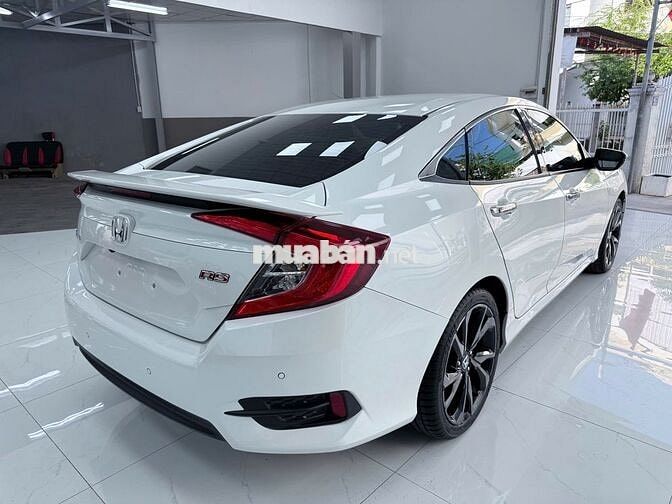 HONDA CIVIC RS 1.5 Turbo 2020 odo 17.900km