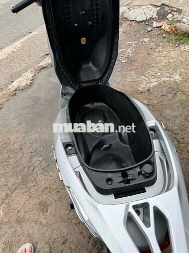 Honda Lead 2018 Bạc