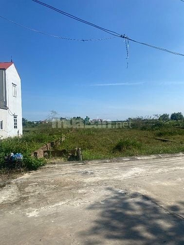 chính chủ cần bán gấp lô đất ngay KCN