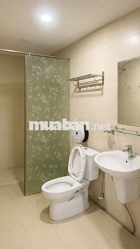 CHO THUÊ ORIENTAL PLAZA 85M2 2PN 2WC NỘI THẤT CƠ BẢN 12.5TR