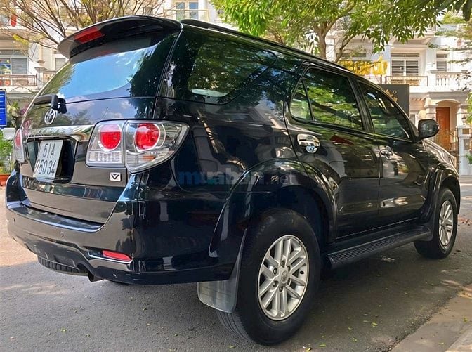 Toyota FORTUNER bản V số tự động đời cuối 2014