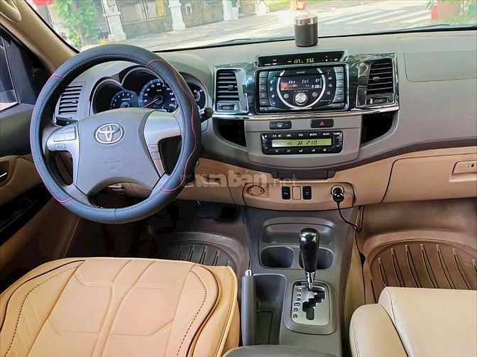 Toyota FORTUNER bản V số tự động đời cuối 2014