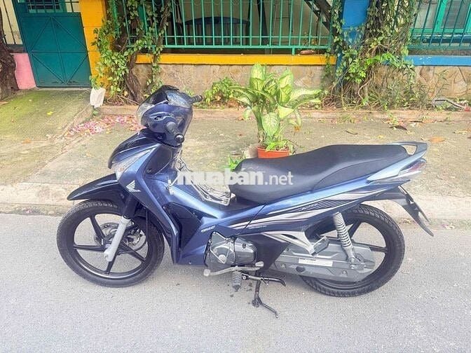 Honda Future 125 2016 Xanh đen . bstp chính chủ
