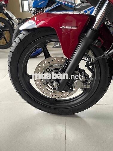 Honda Air Blade 150cc ABS . máy zin im . như mới