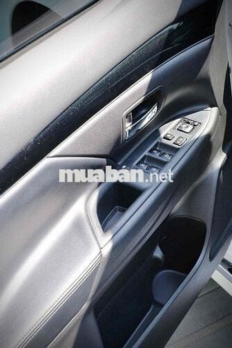 Mitsubishi Outlander 2023 Trắng 49000 km