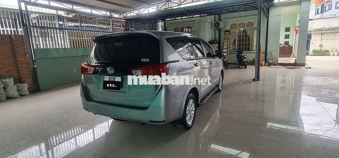 Toyota Innova 2.0G Tự động Ghế da Bạc 7 chỗ