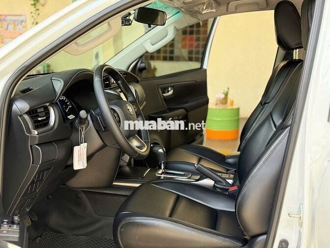 FORTUNER MÁY XĂNG 2025 - TRẮNG NGỌC TRAI - GIÁ TL