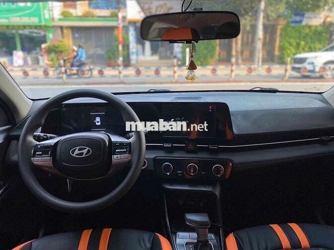 Hyundai Accent 2025 Trắng 27.000km
