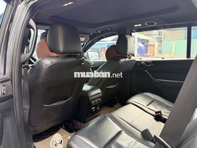 Ford Everest Titanium 2018 Xám Tự động Dầu 7 chỗ
