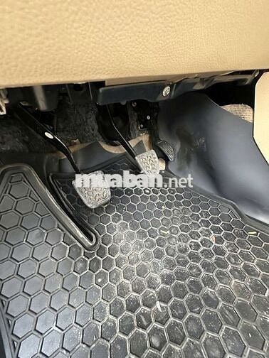 Toyota Vios E 2017 Số sàn Vàng cát