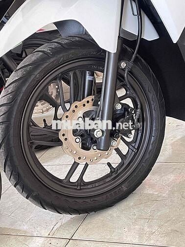 Honda Vario 125 2025 Trắng