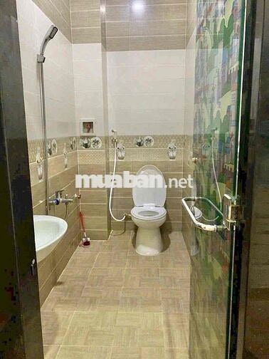 NHÀ 4 TẦNG 4Pn ngay LÊ VĂN QUỚI