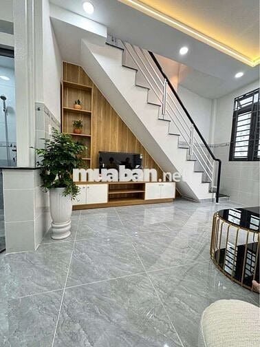 QUÁ RẺ CHO MỘT TỔ ẤM,CHỈ NHỈNH 2TỶ 
CÓ NGAY NHÀ HƯƠNG LỘ2!CÓ 1_0_2