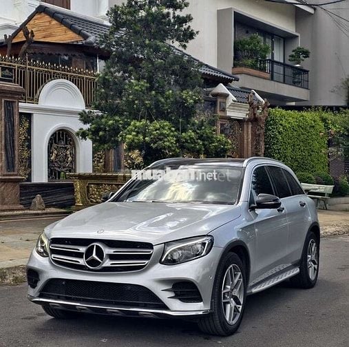 Mercedes-Benz GLC300 4MATIC 2017 Bạc