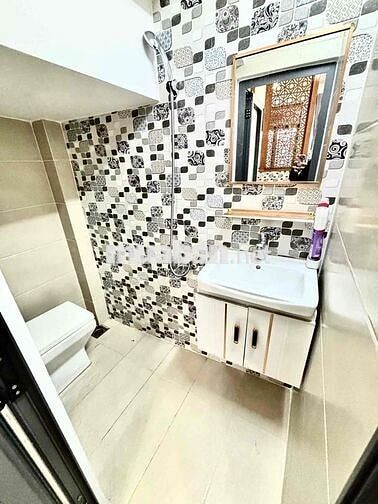 LÊ VĂN QUỚI BTĐ DT: 57M2 ( 6M x 9.5M ) 2 TẦNG