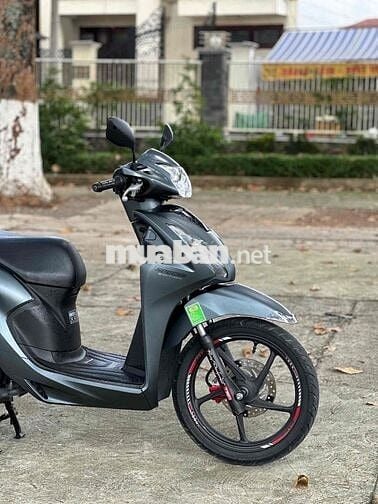 Honda Vision phiên bản bánh lớn Xám 11000 km