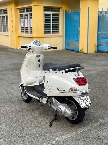 Piaggio Vespa LX 125cc ie 2011 Trắng