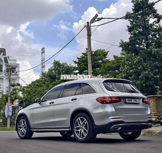 Mercedes-Benz GLC300 4MATIC 2017 Bạc