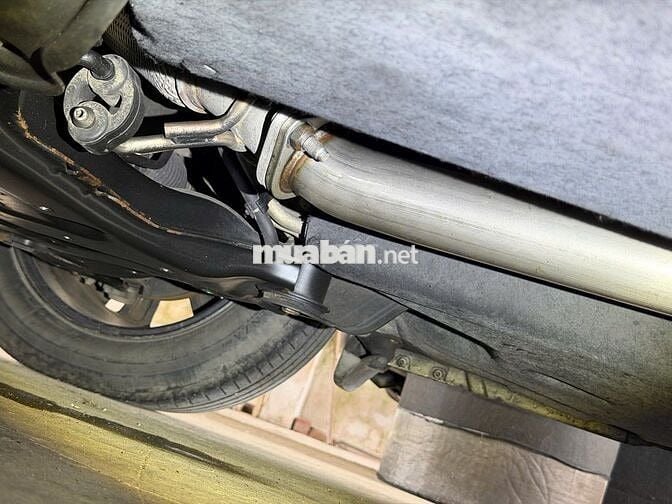 Xe gia đình cần bán