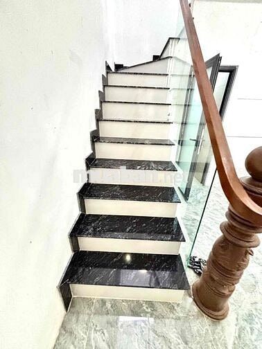LÊ VĂN QUỚI BTĐ DT: 57M2 ( 6M x 9.5M ) 2 TẦNG