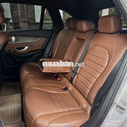 Mercedes-Benz GLC300 4MATIC 2017 Bạc