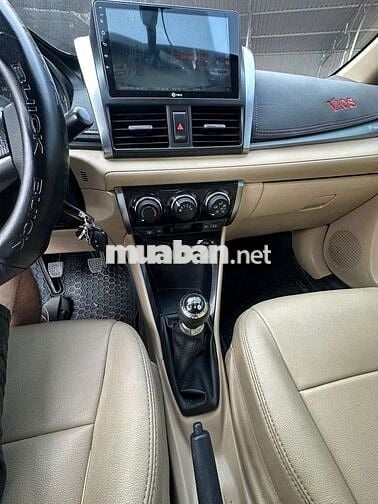 Toyota Vios E 2017 Số sàn Vàng cát