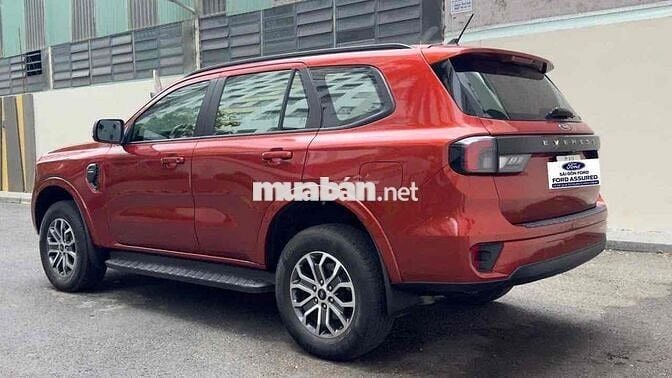 Ford Everest Ambient AT 2022 Đỏ 42.000 km