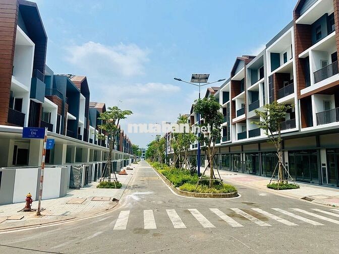 Cho thuê văn phòng Artisan Park Bình Dương, 95m2 bàn giao thô
