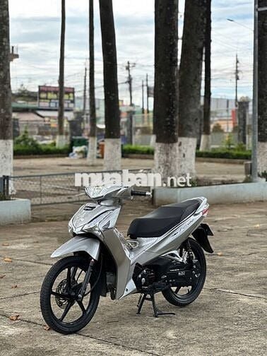 Honda Future 125 2023 Bạc Nguyên zin