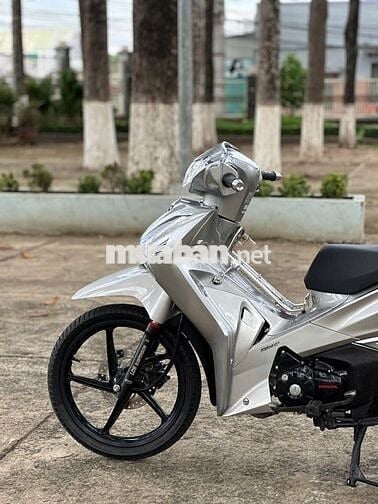 Honda Future 125 2023 Bạc Nguyên zin