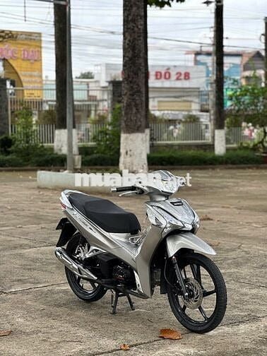 Honda Future 125 2023 Bạc Nguyên zin