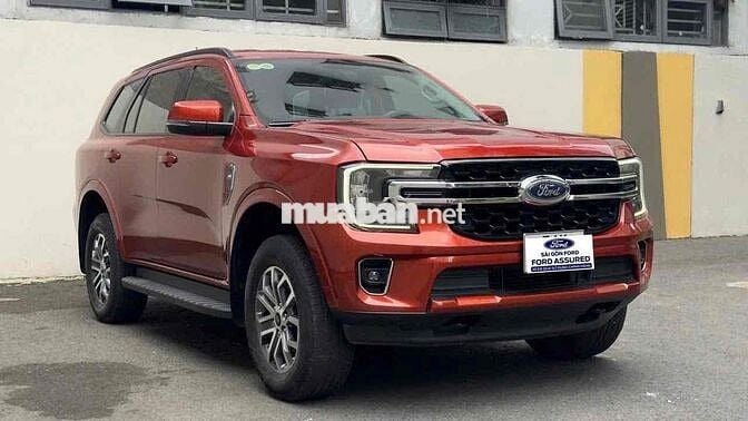 Ford Everest Ambient AT 2022 Đỏ 42.000 km