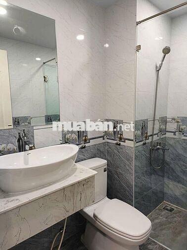 2PN 2WC Full nt Lavida+ cách RMIT 200m