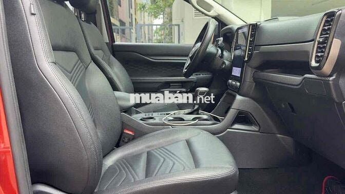 Ford Everest Ambient AT 2022 Đỏ 42.000 km