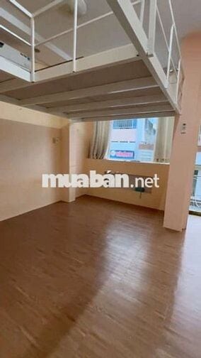 Phòng lầu 1 có gác cách phố ẩm thực Vĩnh Khánh 50m