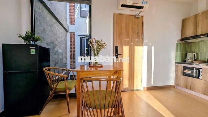 CHO THUÊ CĂN HỘ 1 PHÒNG NGỦ, THOÁNG MÁT , NHIỀU ÁNH SÁNG TỰ NHIÊN