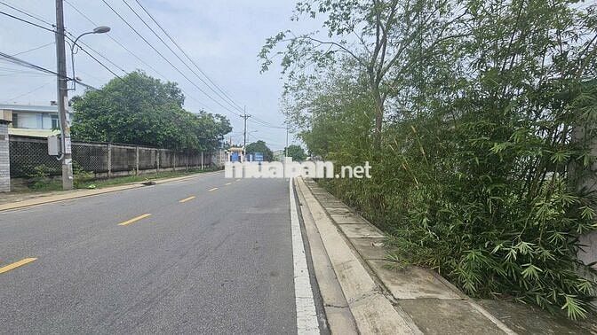 Ngộp miếng đất 2 mặt tiền , Tân Phú Trung , 133m2 .