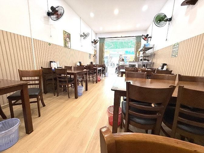 🔵 Sang nhượng quán Nguyễn Hữu Cầu Quận 1. (DTSD 160m2) Vừa Ở Vừa KD