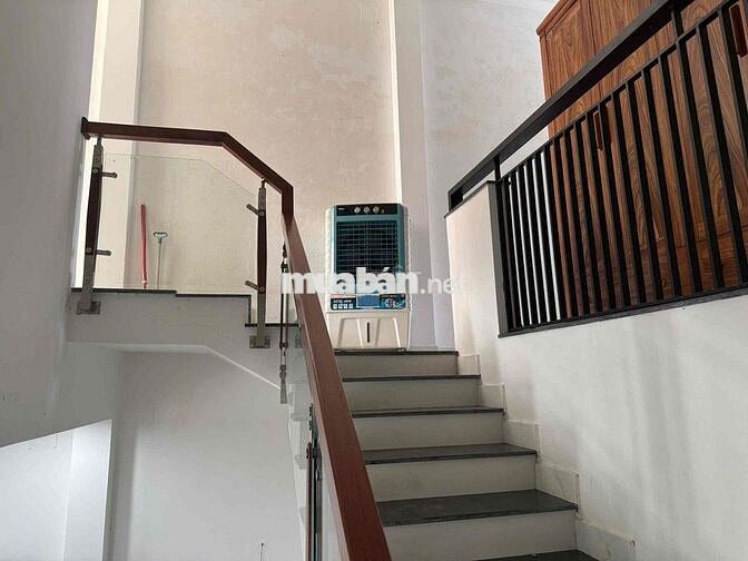 CHO THUÊ NHÀ 2 TẦNG – Đường 7,5m, GẦN CHỢ HÒA XUÂN, ĐÀ NẴNG  ✅ 3 phòng
