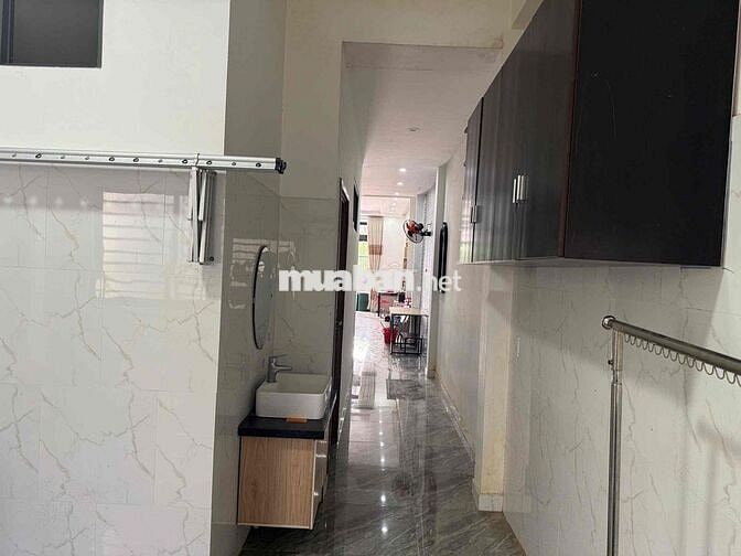 CHO THUÊ NHÀ 2 TẦNG – Đường 7,5m, GẦN CHỢ HÒA XUÂN, ĐÀ NẴNG  ✅ 3 phòng