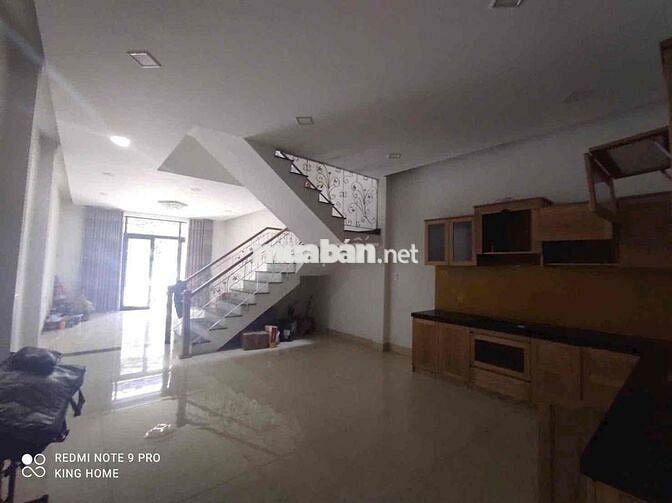Cho thuê nhà 3 tầng Thân Công Tài Sát Yên Thế Bắc Sơn Gần Chợ Hoà An