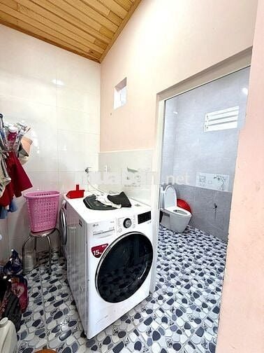 CHO THUÊ NHÀ Ở KINH DOANH 3 PHÒNG NGỦ CÓ SÂN VƯỜN RỘNG ĐƯỜNG LỘC QUÝ