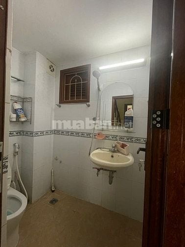 CHÍNH CHỦ CHO THUÊ NHÀ RIÊNG TẠI NGUYỄN CHÍ THANH – HÀ NỘI