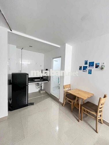 CĂN HỘ DỊCH VỤ 30m2 đẹp như hình, Tầng 1 thang máy