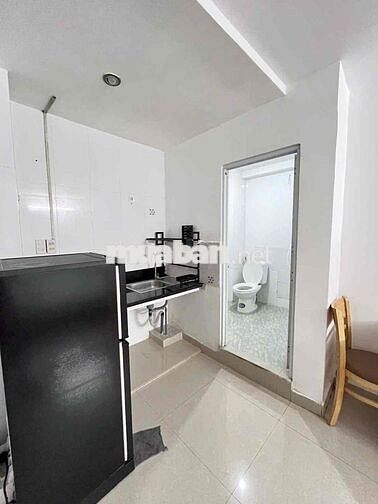 CĂN HỘ DỊCH VỤ 30m2 đẹp như hình, Tầng 1 thang máy