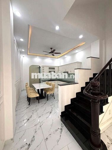 nhà đẹp có nội thất 4 máy lạnh 4pn 3wc hẻm ô tô 7m gần gò vấp thới An 
