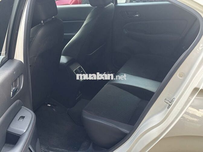 Honda City RS 2021 -Lướt 26,850 Km - Còn Giảm