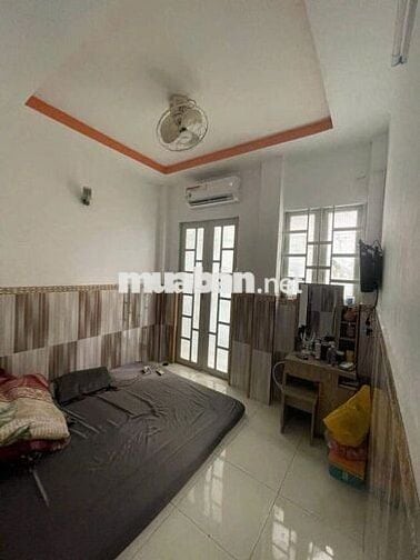NHÀ GẦN BIGC TRƯỜNG CHINH TÂN PHÚ-20m2