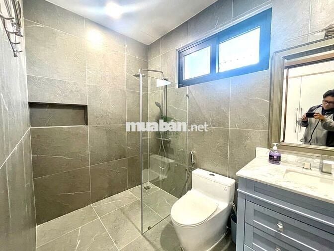 CHO THUÊ NHÀ  LÔ GÓC CÓ SÂN FULL NỘI THẤT KHU ĐÔ THỊ MỸ GIA 40 TRIỆU