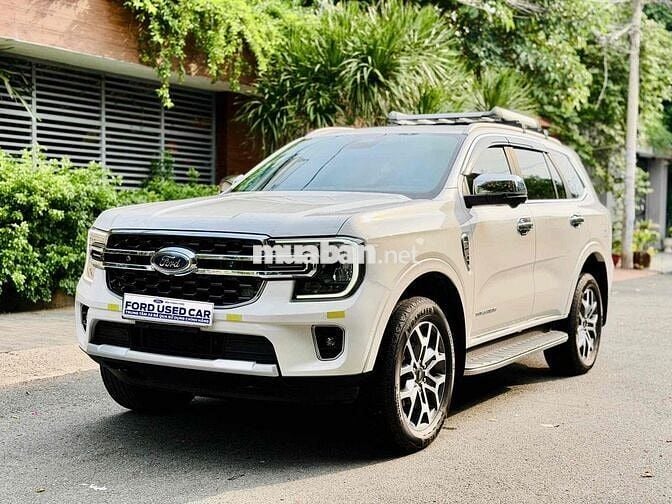 Ford Everest Titanium 4x2 2024 Trắng 15.900 km